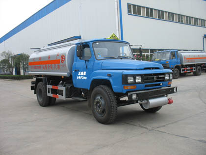 東風(fēng)140油罐車